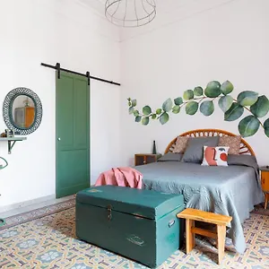  Bed & Breakfast Bandbloom